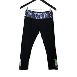 𝅺LULULEMON Black Mosaic Space Green Blue Trim Cropped Capri Leggings